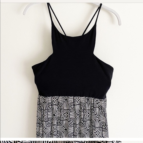 Alice & Trixie 100% silk cutaway maxi dress black - Picture 2 of 3